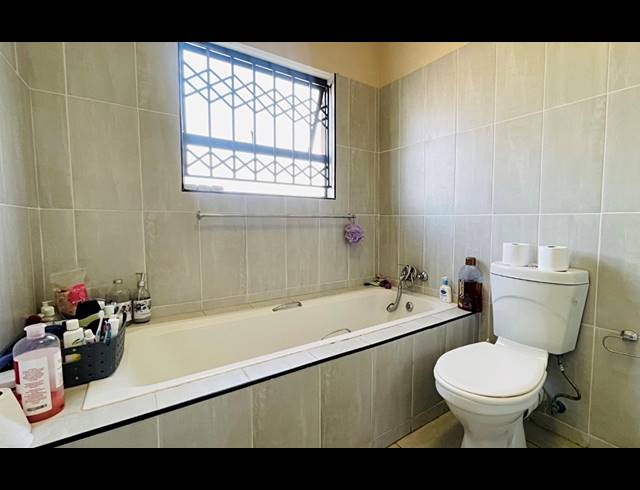 3 BEDROOM HOUSE FOR SALE IN AMANDASIG